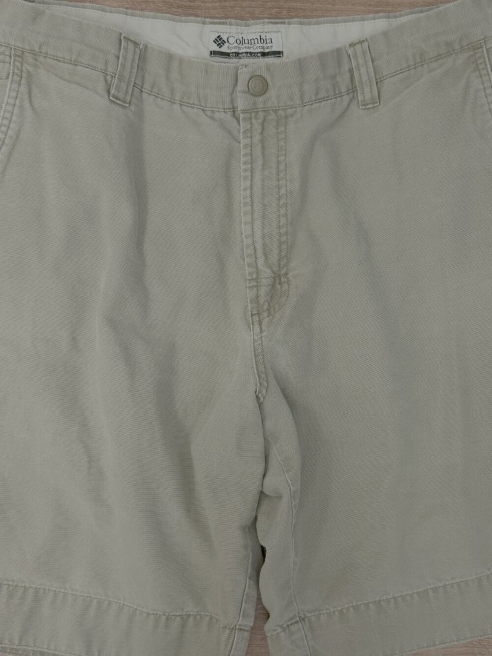 Columbia Khaki Shorts Mens 34 Beige Casual Outdoor Hiking